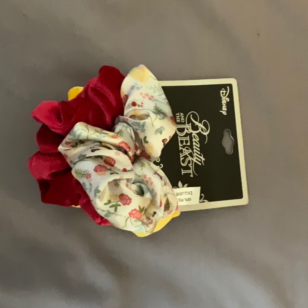 Disney ‘Beauty and the Beast’ scrunchie set